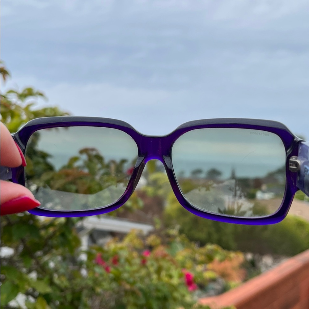 Versace Deep Purple Sunglasses - Picture 6 of 16